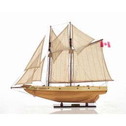 Bluenose Model in Light Brwon Finish